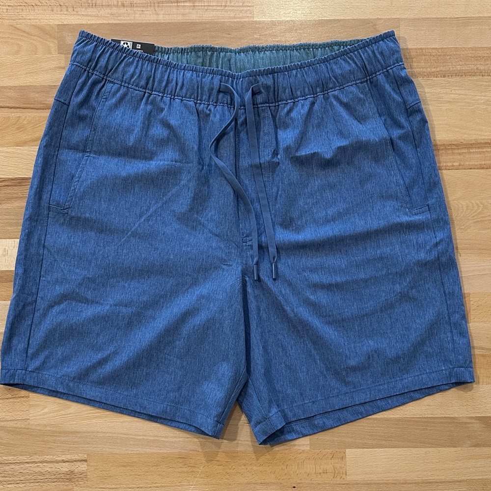 NWT Eddie Bauer Pull on Short